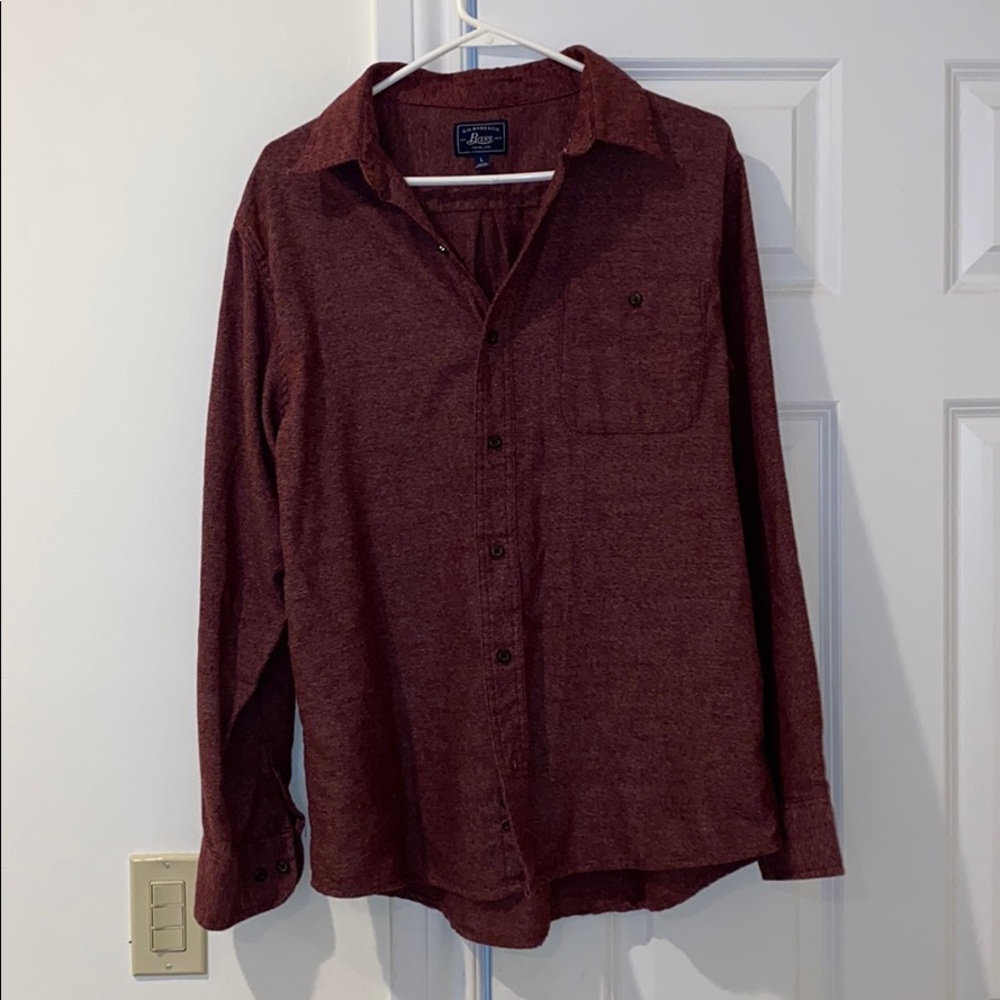 Men’s G.H. Bass & Co button up shirt!